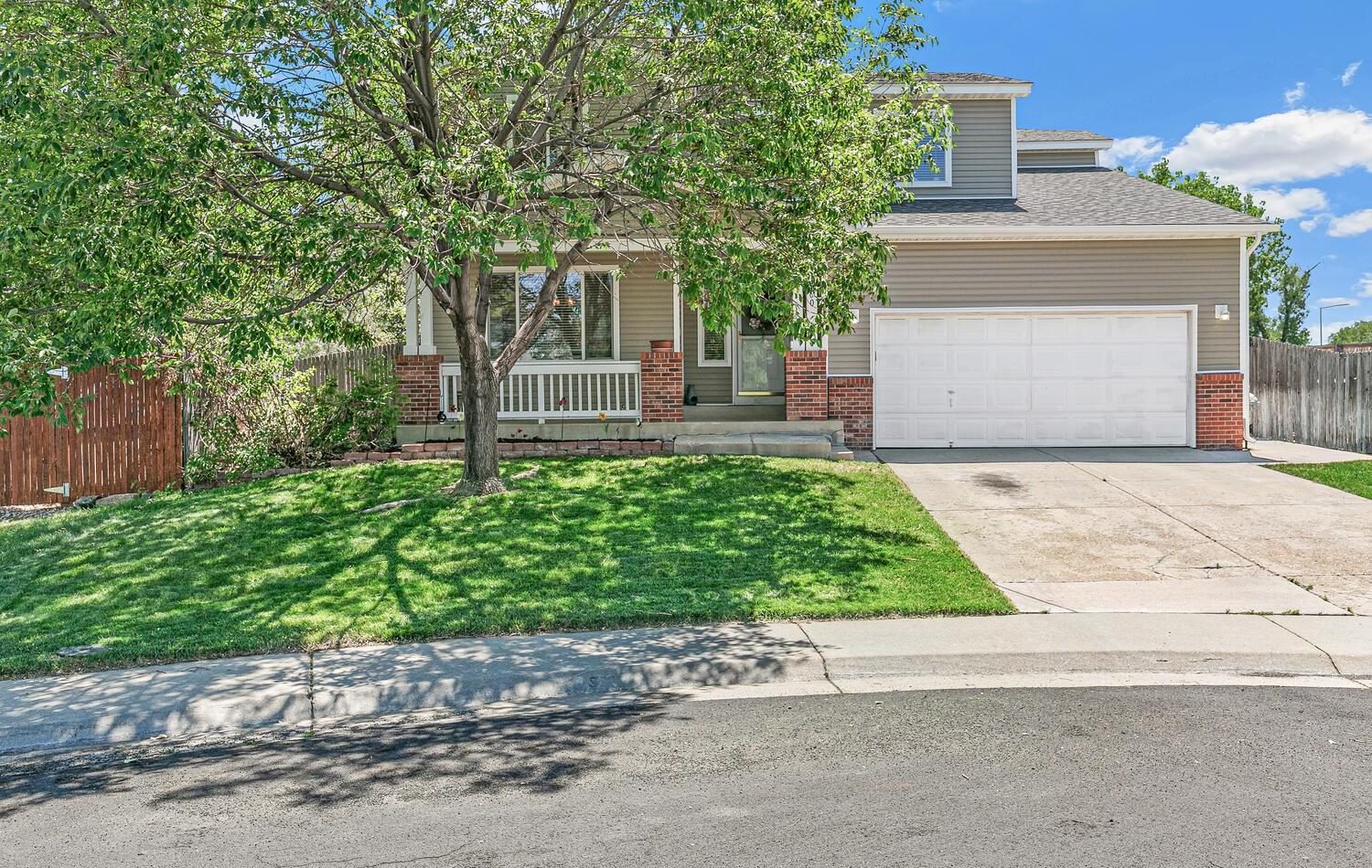 Two-story home on a cul-de-sac in Thornton.