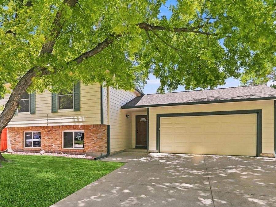Front of 437 Hickory Street, Broomfield, Colorado, sold by Steve Calley.